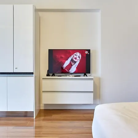 Glamorous Studio White Tower Appartamento