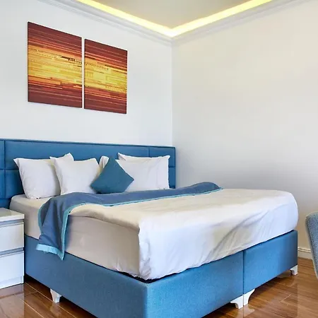 Glamorous Studio White Tower